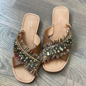 Never worn crown vintage sandals